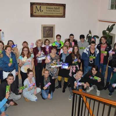 Érkeznek a „cipős doboznyi szeretet” ajándékai és a csokoládék 2015 - alapítvány, adó 1%, támogatás