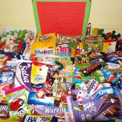 Érkeznek a „cipős doboznyi szeretet” ajándékai és a csokoládék 2015 - alapítvány, adó 1%, támogatás