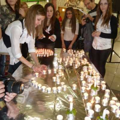 Megemlékezés mécsesgyújtással a leukémiás és daganatos beteg gyermekekért - adó, 1%, alapítvány, támogatás