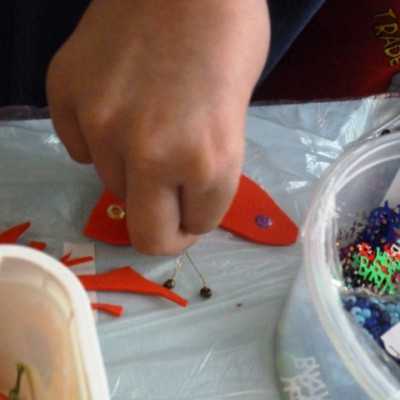 Miskolcon kézműves foglalkozást tartottunk a beteg gyermekeknek - alapítvány, adó 1%, támogatás