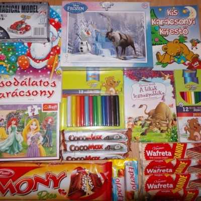 Érkeznek a „cipős doboznyi szeretet” ajándékai és a csokoládék 2015 - alapítvány, adó 1%, támogatás