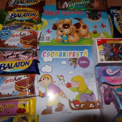 Érkeznek a „cipős doboznyi szeretet” ajándékai és a csokoládék 2015 - alapítvány, adó 1%, támogatás