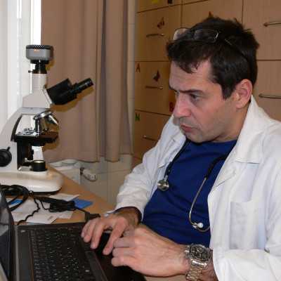 Nagy értékű műszerek átadása 1.877.576.- forint, értékben a DE OEC Gyermekklinika Hematológiájára - alapítvány, adó 1%, támogatás