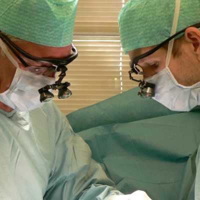 Operációhoz elengedhetetlen szemüvegek átadása - alapítvány, adó 1%, támogatás