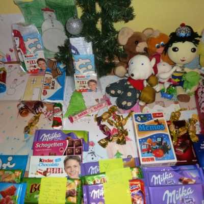 Érkeznek a „cipősdoboznyi szeretet” ajándékai és a csokoládék 2016 - alapítvány, adó 1%, támogatás