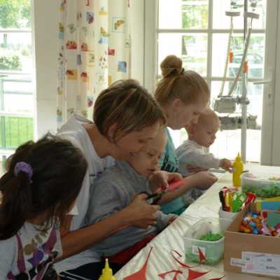 Piros szívecskéket készítettünk a beteg gyermekekkel - alapítvány, adó 1%, támogatás