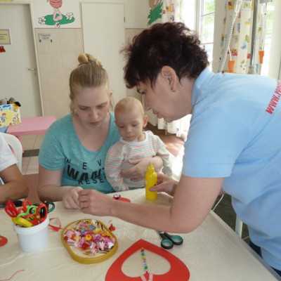 Piros szívecskéket készítettünk a beteg gyermekekkel - alapítvány, adó 1%, támogatás