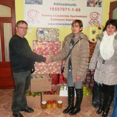 Érkeznek a „cipősdoboznyi szeretet” ajándékai és a csokoládék 2016 - alapítvány, adó 1%, támogatás