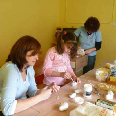 Szüreti foglalkozás a Remény Kuckóban - adó, 1%, alapítvány, támogatás