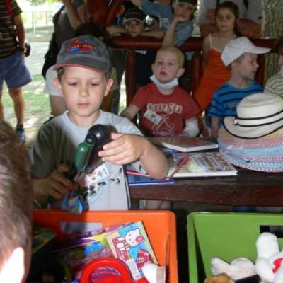 Szurikáta családot fogadtunk örökbe a debreceni állatkertben! - adó, 1%, alapítvány, támogatás