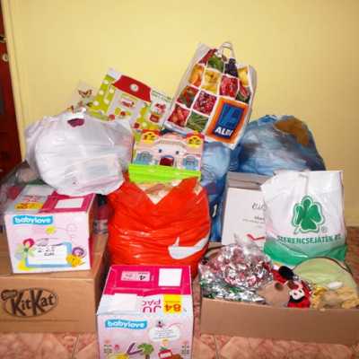 Érkeznek a „cipős doboznyi szeretet” ajándékai és a csokoládék 2015 - alapítvány, adó 1%, támogatás