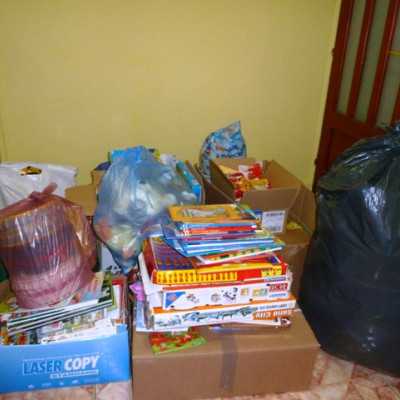 Érkeznek a „cipősdoboznyi szeretet” ajándékai és a csokoládék 2016 - alapítvány, adó 1%, támogatás