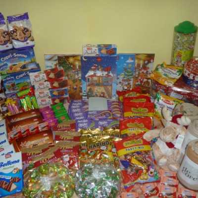 Érkeznek a „cipősdoboznyi szeretet” ajándékai és a csokoládék 2016 - alapítvány, adó 1%, támogatás