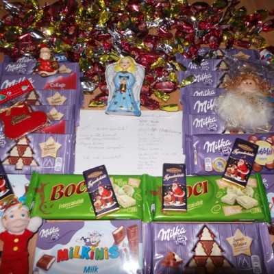 Érkeznek a „cipős doboznyi szeretet” ajándékai és a csokoládék 2015 - alapítvány, adó 1%, támogatás