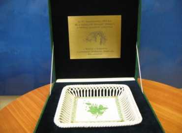 Adományozók elismerése Herendi ajándékkal