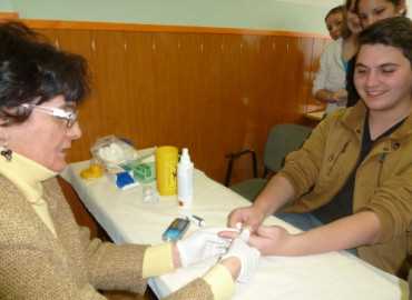 Véradással egybekötött egészségügyi nap